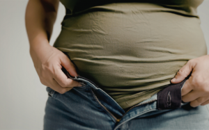 Giải mã hiện tượng dễ tăng cân ở phụ nữ sau mãn kinh