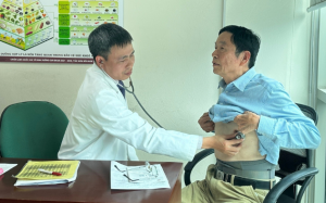 Miễn phí khám sức khỏe cho hàng nghìn người tại Hà Nội 