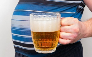 Muốn giảm mỡ nội tạng cần tránh xa rượu bia