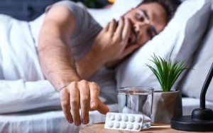 Muốn ngủ ngon có nên dùng melatonin cùng magne?