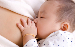 “Ký ức” từ sữa mẹ có thực sự tồn tại trong máu của trẻ?