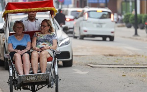 Bắc Bộ nhiều nơi có mưa dông chiều tối, ngày nắng