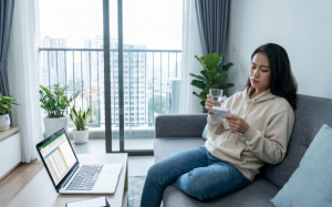 Tại sao việc tự ý uống thuốc hạ sốt có thể gây nguy hiểm?