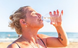 Nắng nóng gay gắt: Dấu hiệu mất nước cần lưu ý