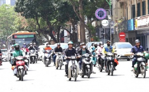 Nắng nóng bao trùm Bắc Bộ và Trung Bộ, có nơi trên 39 độ 