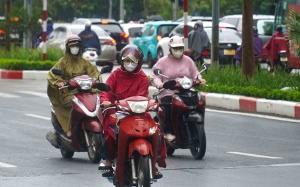 Trung Bộ và Nam Bộ mưa dông chiều tối