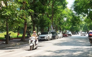 Cả nước ngày nắng nóng, đêm mưa vài nơi