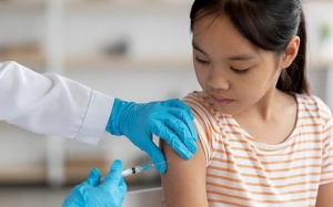 Tỷ lệ tử vong do ung thư cổ tử cung ở phụ nữ trẻ giảm nhờ vaccine HPV