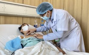 Ca ghép gan thắp lại hy vọng cho nam sinh bị xơ gan di truyền