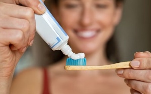Cách chọn kem đánh răng cho nụ cười tự tin