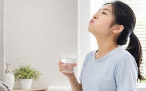 3 cách giảm đau họng cực dễ tại nhà 