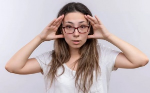 Đôi mắt tiết lộ gì về sức khỏe não bộ?