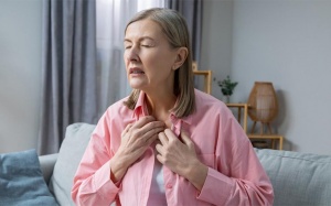 Đổ mồ hôi nhiều, có thể tim đang phát tín hiệu “cầu cứu”