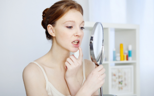 Những dấu hiệu bất thường trong khoang miệng không nên bỏ qua  
