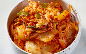Kim chi có thể giúp cơ thể đào thải vi nhựa? 
