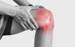 Ai dễ bị đau xương khớp?