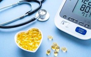 Đang dùng thuốc hạ huyết áp có uống vitamin D được không?