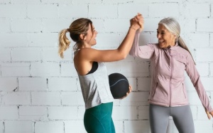 Làm sao để giảm cân sau tuổi 50?