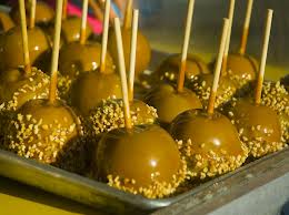 Ăn táo caramel nhiễm khuẩn: 4 người chết