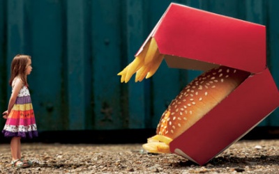 Con kém thông minh vì… fast food?