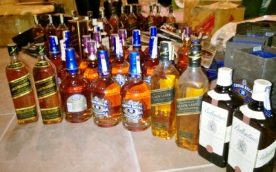 Phá ổ nhóm chuyên sản xuất xuất rượu ngoại rởm