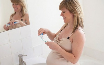 Sâu răng khi đang mang thai phải làm sao?