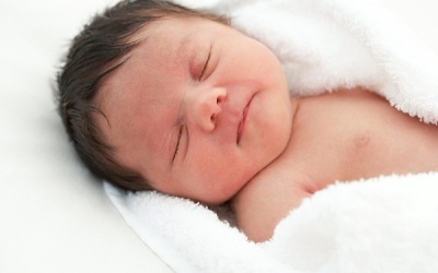 Giúp mẹ chăm sóc trẻ sơ sinh 1 tháng tuổi an toàn