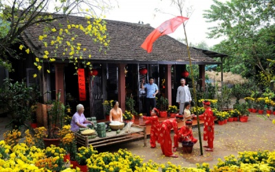 Chọn người xông đất cát lợi cả năm