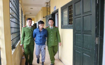 Cán bộ y tế buôn bán ma túy