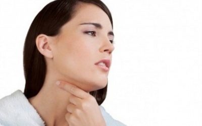 Ăn gì giúp giảm viêm họng?