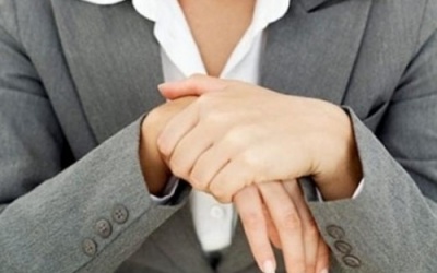 Vì sao đau nhức chân tay khi trời lạnh?