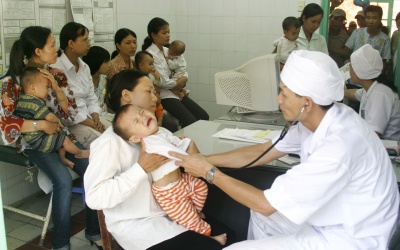 Hiểu và làm đúng cách khi đưa trẻ đi tiêm chủng