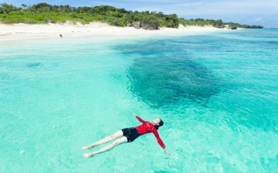 Những biển, hồ cuốn hút vì 'nhìn thấy đáy'