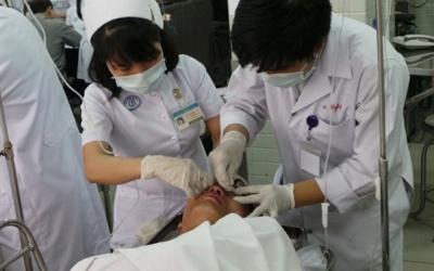 Người dân cảnh giác bỏng mắt do hóa chất