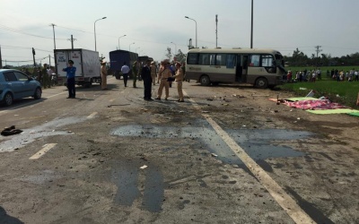 Hà Nội: Tai nạn thảm khốc làm 5 người tử vong