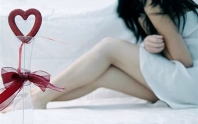 Màng trinh bị rách do đâu?