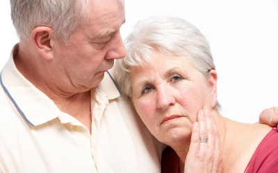 Người cao tuổi 'lao đao' vì nắng nóng