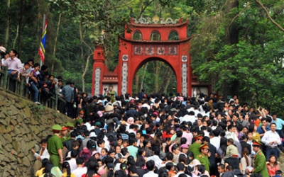 Khoảng 6 triệu người sẽ tham gia Lễ hội Đền Hùng 2015