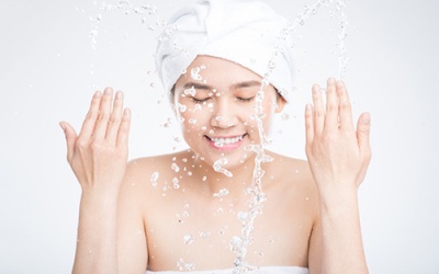 Rửa mặt như thế nào là đúng cách?