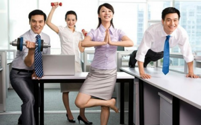 Yoga ngay tại bàn làm việc: Tại sao không?