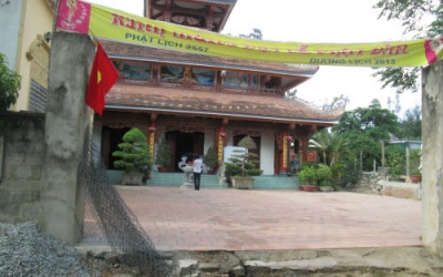 Đi tìm sự thật về 'Thánh cậu' chữa bách bệnh