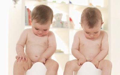 'Sản phẩm đầu ra'của bé báo hiệu điều gì?