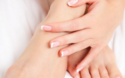 Hy hữu người phụ nữ đạt cực khoái qua... chân