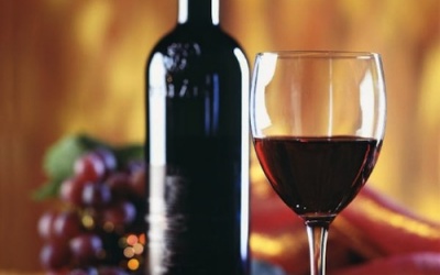 Rượu và huyết áp cao: Uống hay dừng?