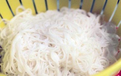 Bún ôi thiu thành bún tươi nhờ hóa chất