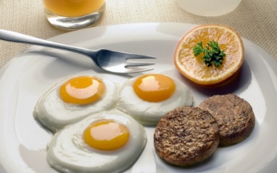 Sinh bệnh vì ăn nhiều trứng?