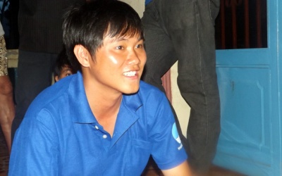 Chàng sinh viên quên mình cứu 2 em nhỏ