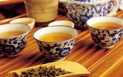 Trà rẻ tiền gây hại đến xương và răng