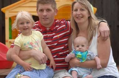 Bệnh nan y, bé trai duy trì sự sống nhờ... Viagra