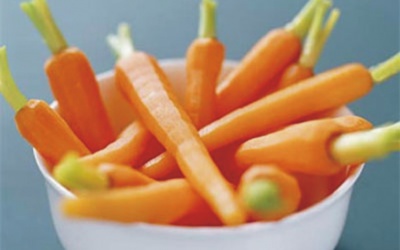 Giúp bé đỡ khó chịu khi mọc răng